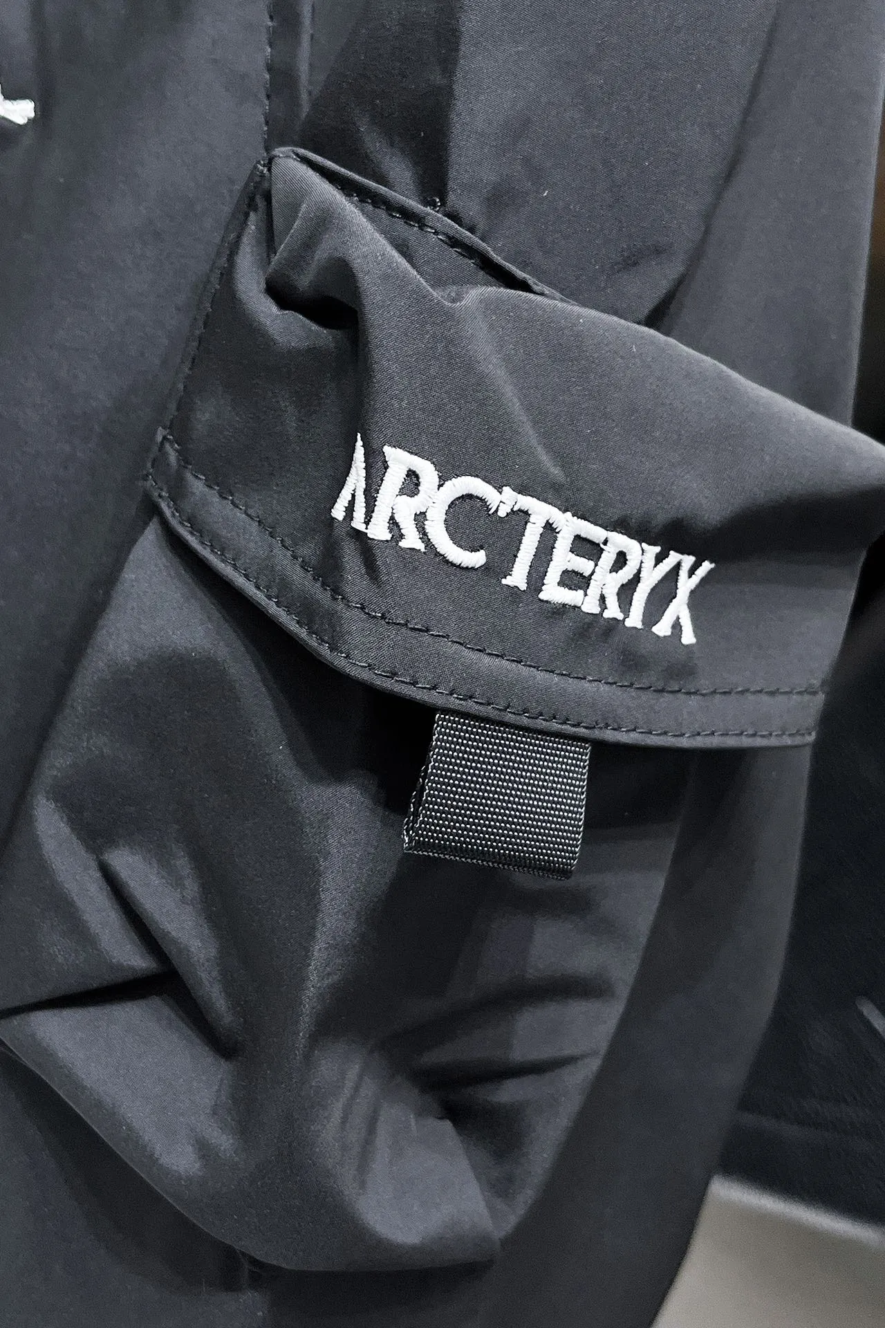 Same Style， ， 2026 New Arrival ， Original Premium Breathable ， ， ， Quality。 ， Sizes：M～3XL